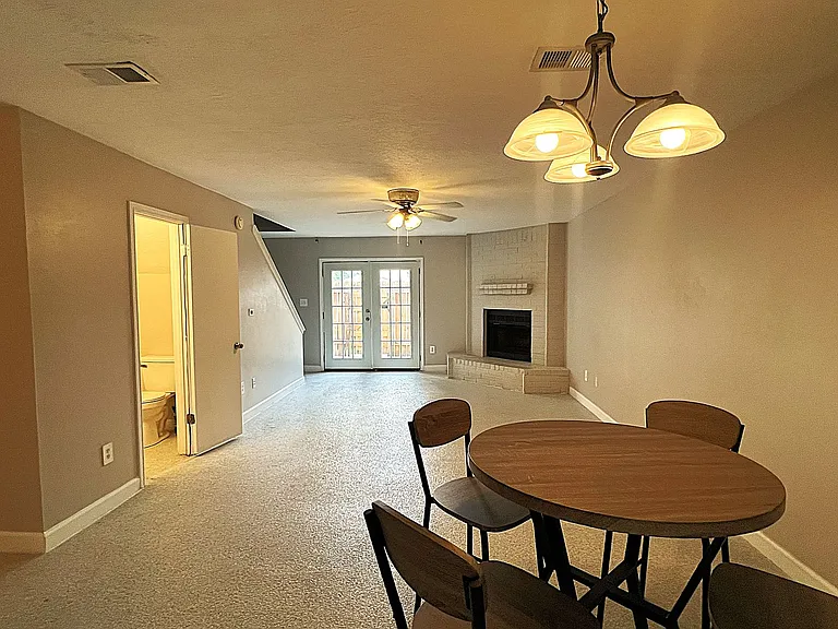 1911 Country Village Blvd #B — Photo 9