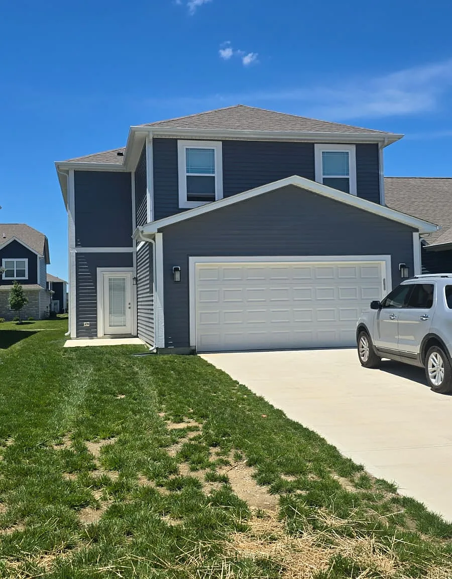 4 bed, 2119 sqft, $2,500 — Photo 3