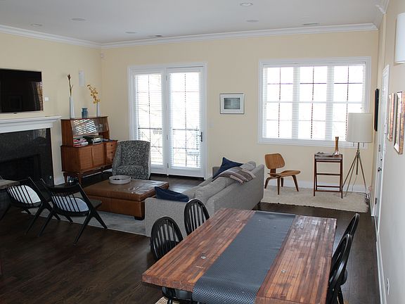 2nd image of 1313 W Carmen Ave APT 3F