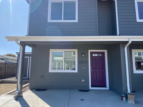 2673-2687 S Cloverleaf Loop, Springfield, OR 97477