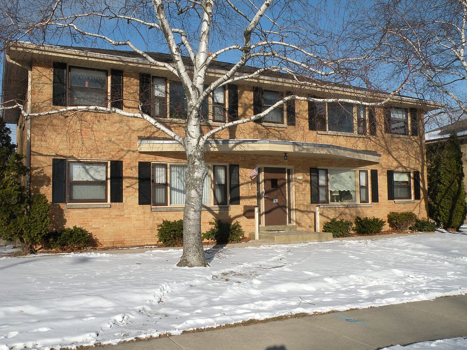 2nd image of 7718 W Howard Ave