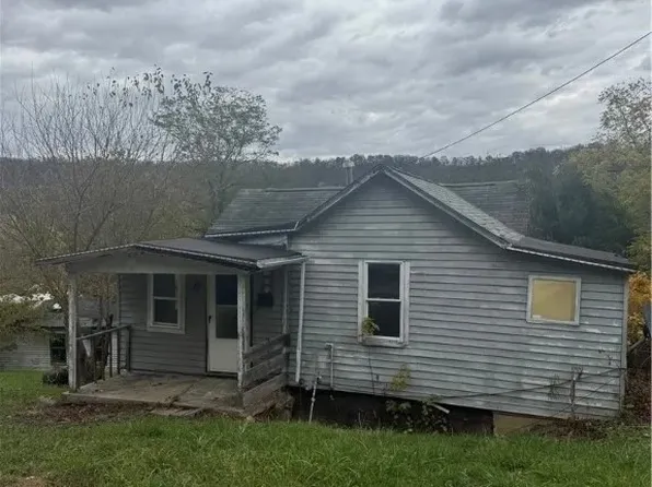 110 Cove Dr, Powhatan Point, OH 43942