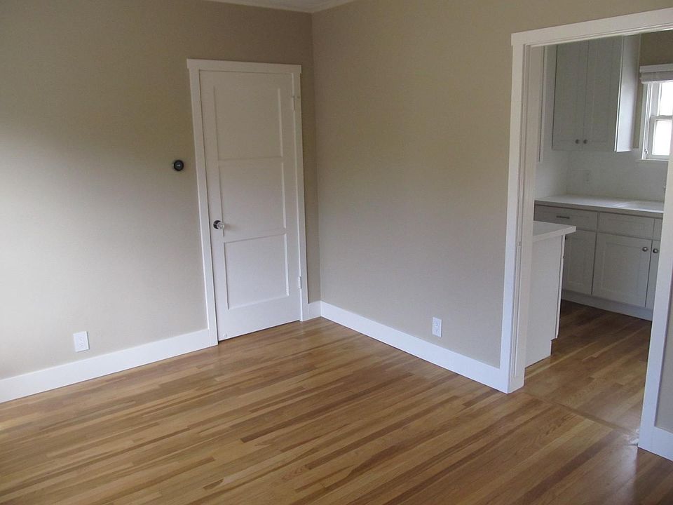 2nd image of 435 N Olive St #1/2