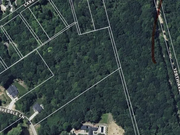 Pebble Ln, Fennville, MI 49408