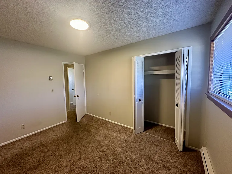 366 W Tamarack Ln — Photo 14