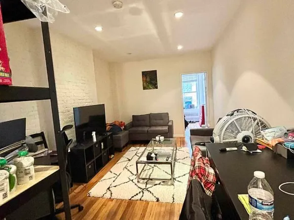 324 East 82nd Street image 1 of 13