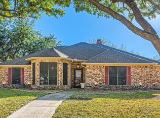 3402 Oak Trail Dr, Rowlett, TX 75088
