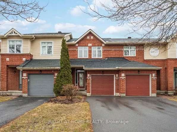220 Windhurst Dr, Ottawa, ON K2G 6H9