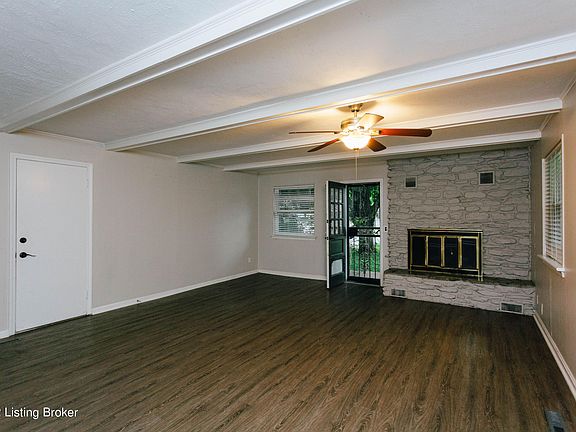5th image of 2421 Woodmont Dr