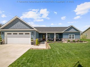 144 Lenore Cir, Fraziers Bottom, WV 25082