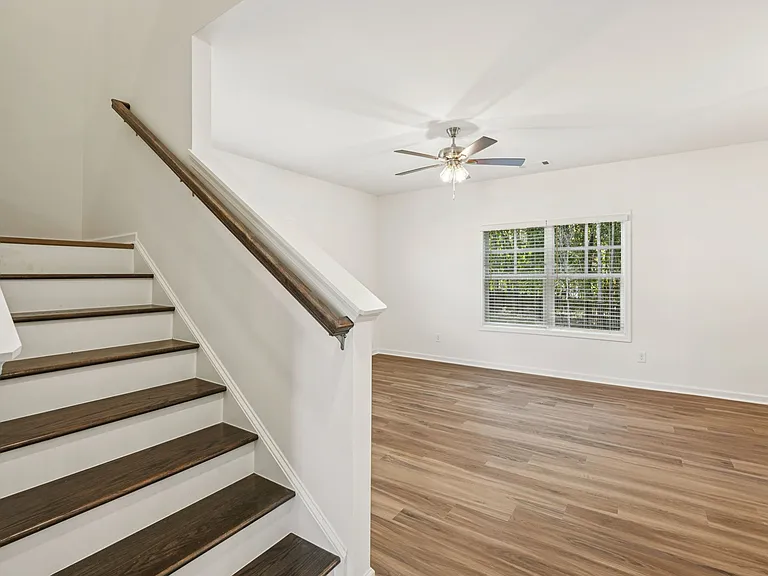 Quinn Residences at Dorchester Place — Photo 135