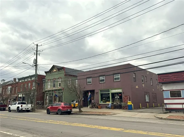 22 N Main St, Bainbridge, NY 13733