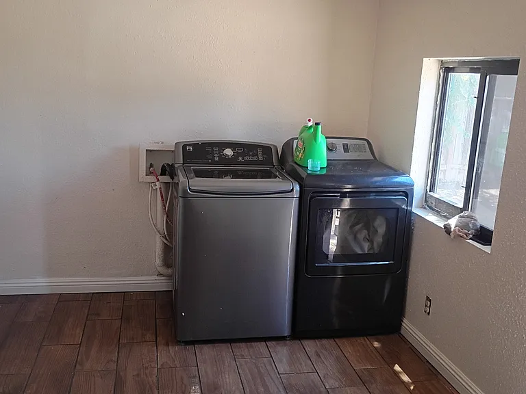 205 Princeton Dr SE — Photo 7