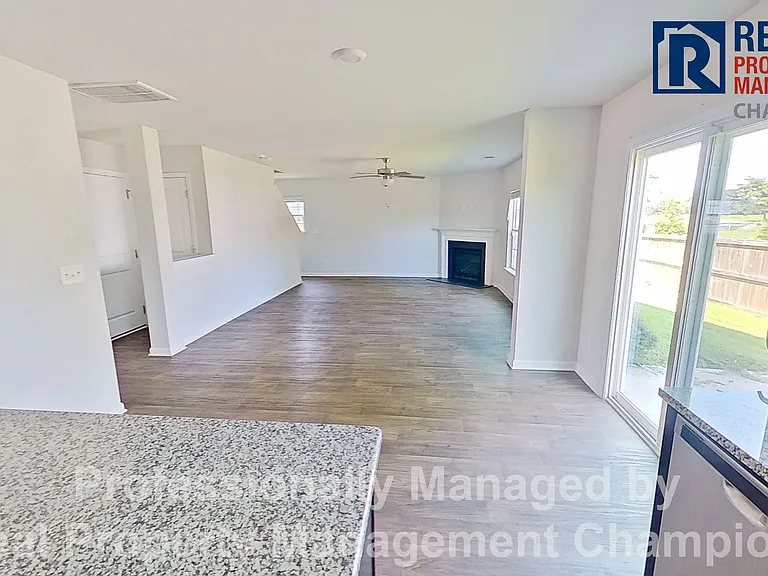 433 Ginger Dr — Photo 10