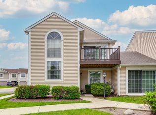 614 Le Parc Cir #2-22, Buffalo Grove, IL 60089