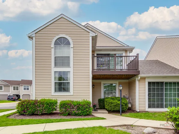 614 Le Parc Cir #2-22, Buffalo Grove, IL 60089