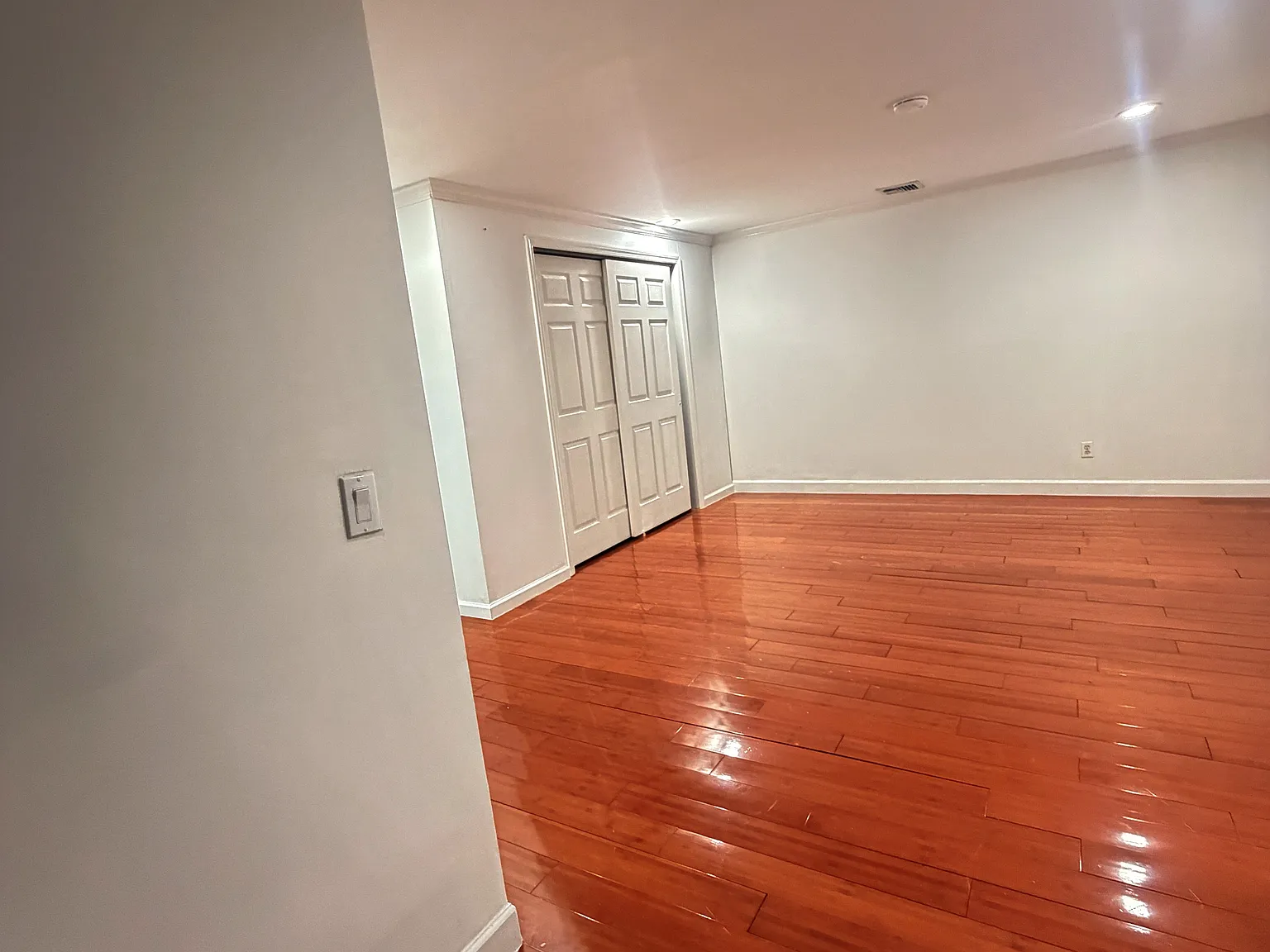 Studio, $1,550 — Photo 3