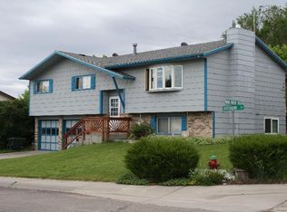 959 Riverbend Dr, Douglas, WY 82633