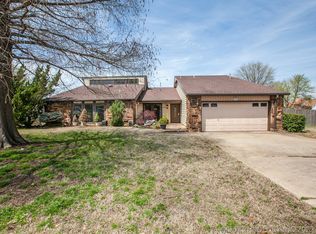 6804 S 29th West Ave, Tulsa, OK 74132