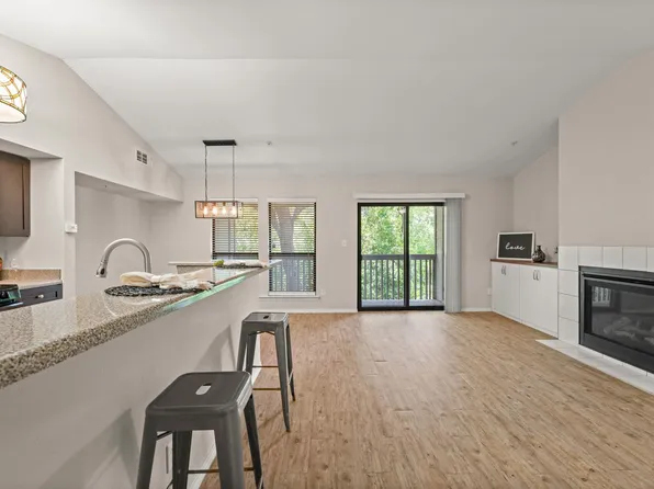 3839 Dry Creek Dr Unit 202, Austin, TX 78731
