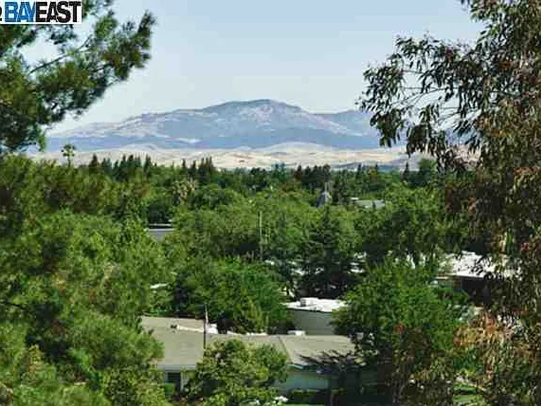 4973 Monaco Dr — Photo 6