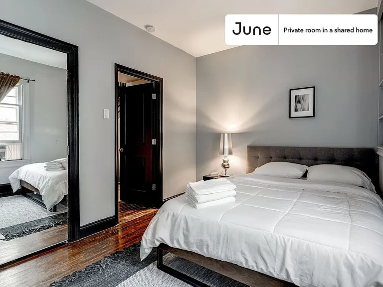 2270 Cathedral Ave NW #2B — Photo 2