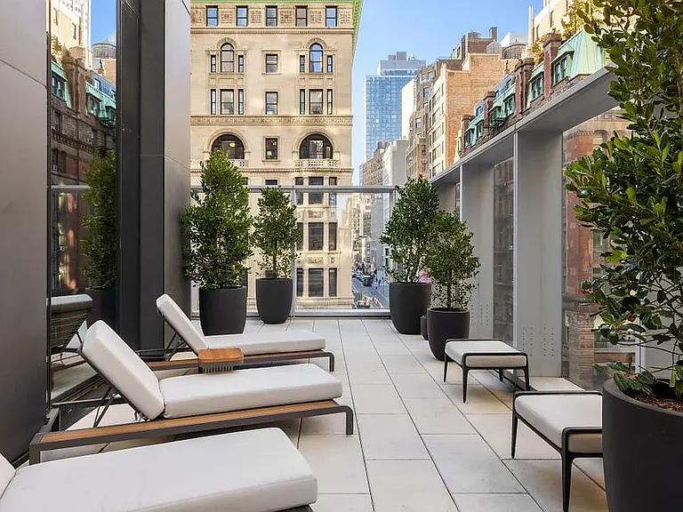 277 5th Ave #21B — Photo 10
