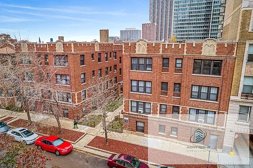 512-20 W Cornelia Ave #516-109 Photo 1