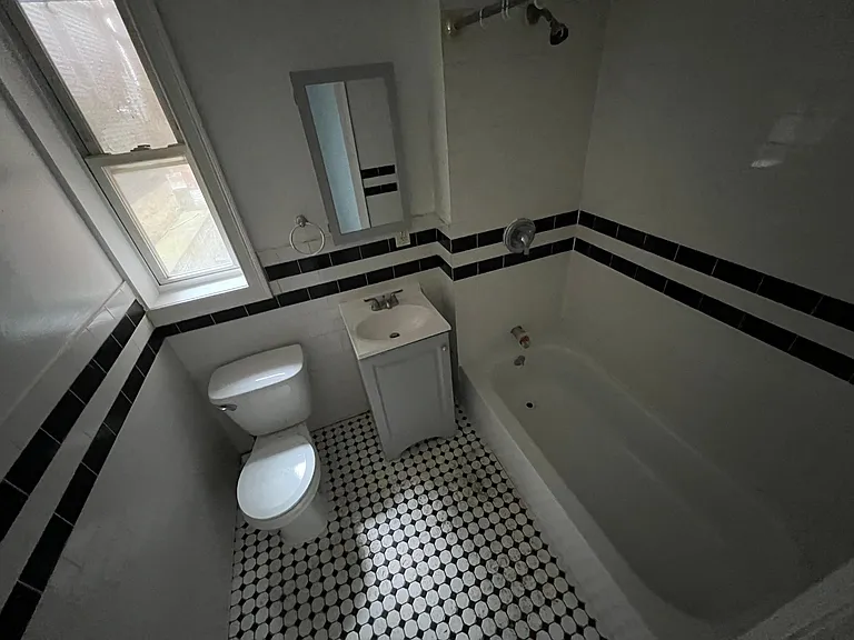 1084 John F Kennedy Blvd #1E — Photo 6