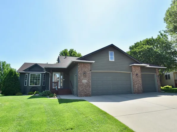 3300 S Fernwood Ave, Sioux Falls, SD 57110