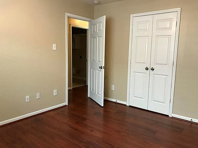 2311 Keegan Hollow Ln — Photo 13