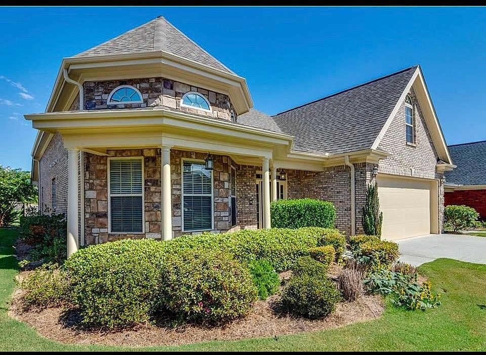 1st image of 375 McKenzie Grace Ln