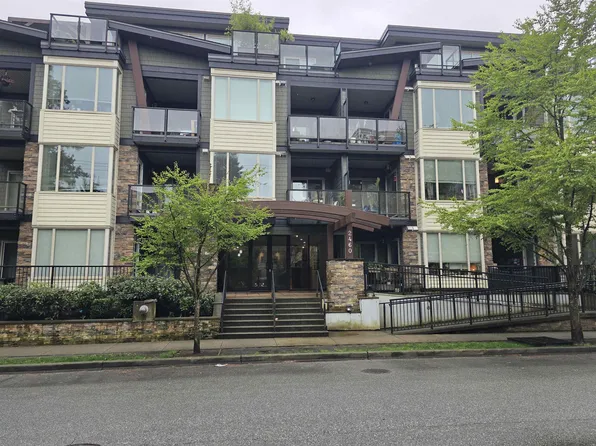 2460 Kelly Ave #204, Pt Coquitlam, BC V3C 0E3