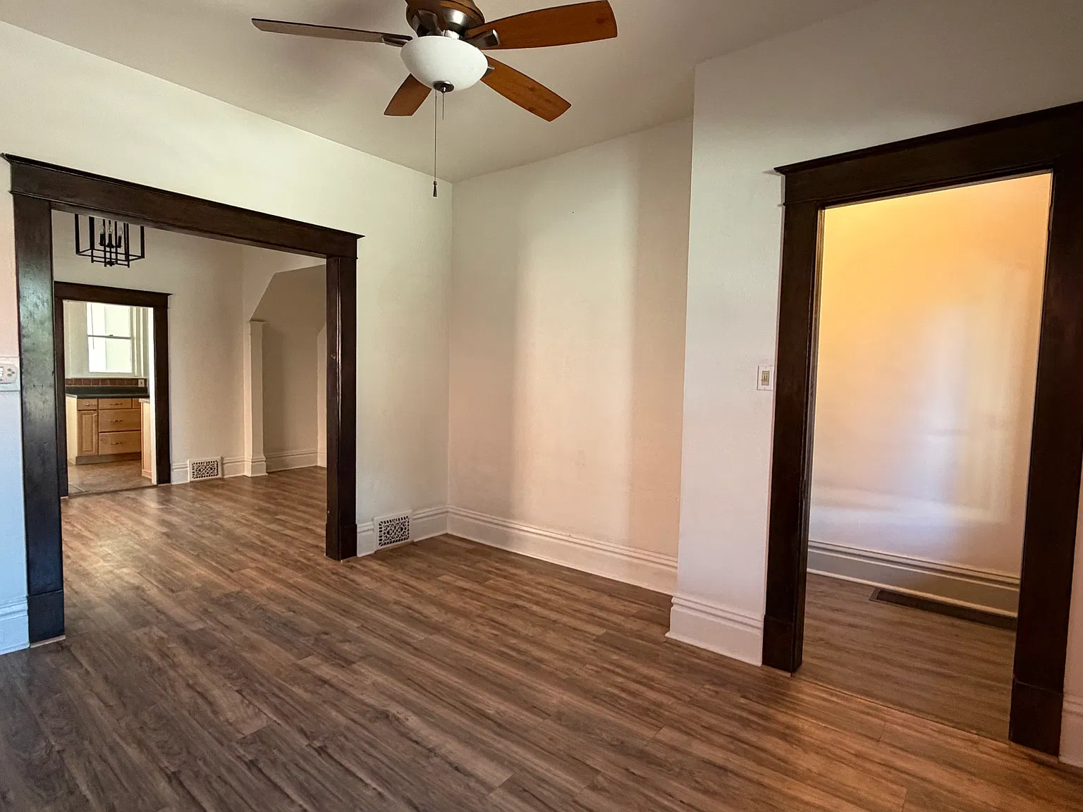 308 S Lincoln St — Photo 4