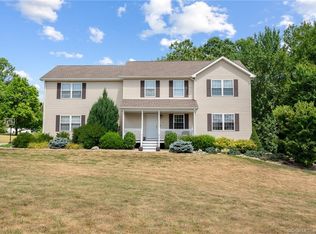 28 Andrea Ln, Norwich, CT 06360