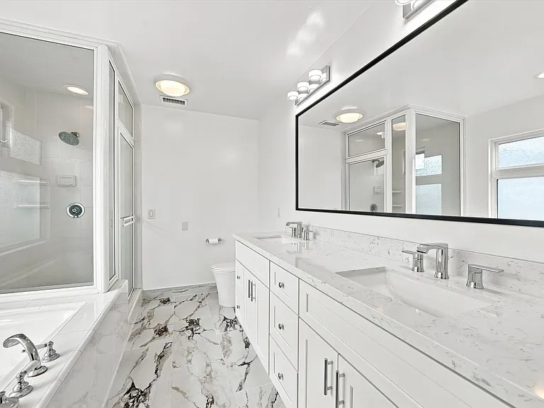 1220 Ocean Dr — Photo 21
