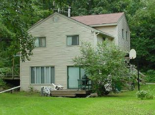 Chestnut Trl, Danbury, CT 06811