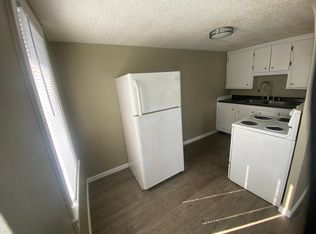 28 E Ridgewood St #30.5, Shawnee, OK 74801