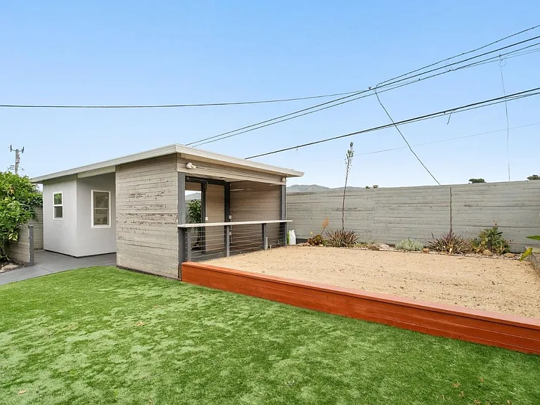 215 Mansfield Dr — Photo 11