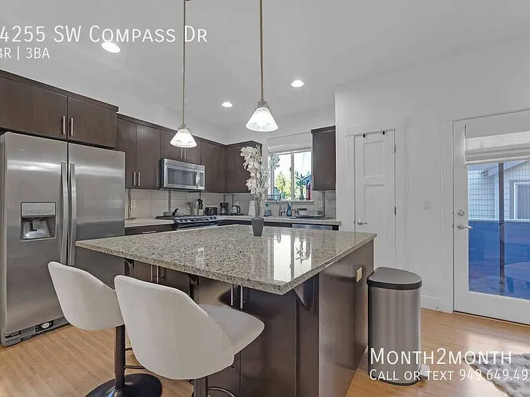 14255 SW Compass Dr — Photo 9