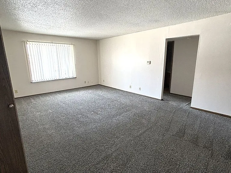 3729 W 9th Street — Photo 10