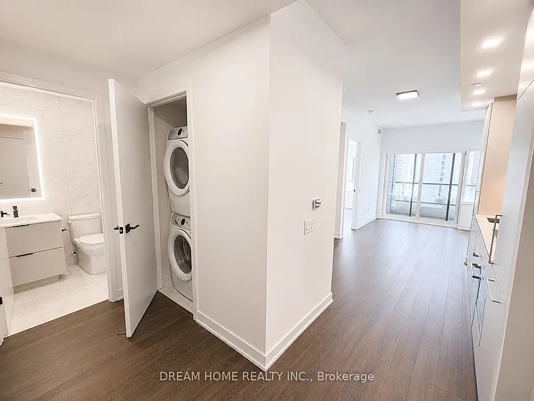 609 Sherbourne St #1701 — Photo 12