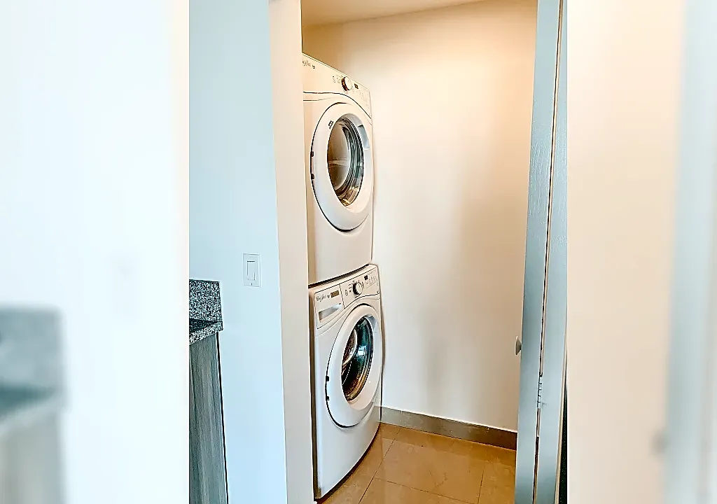 3 bed, $3,599 — Photo 4