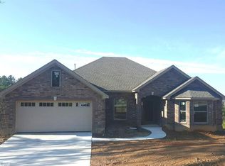 9 Majestic Cv, Maumelle, AR 72113