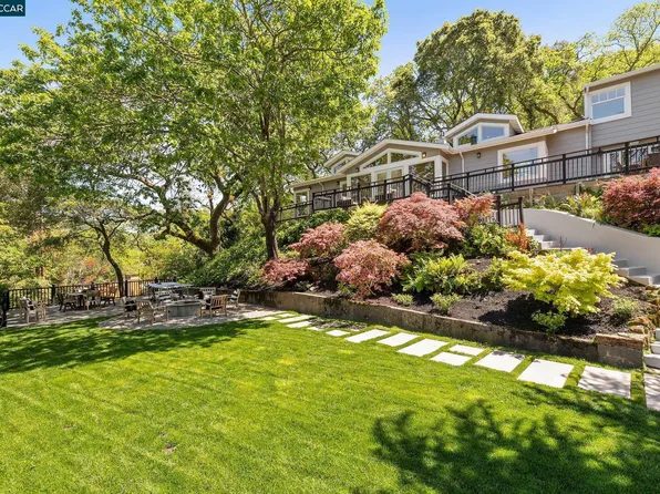 8 Fern Way, Orinda, CA 94563