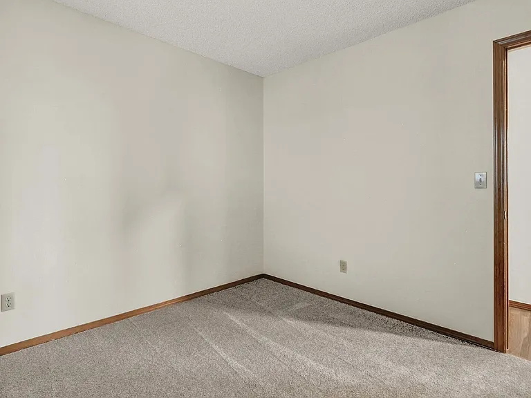 6376 Chantilly Pl — Photo 23