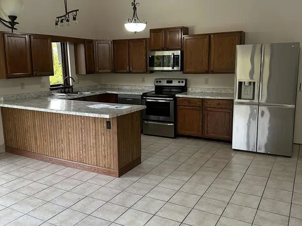 5314 N Cook St, Mc Farland, WI 53558