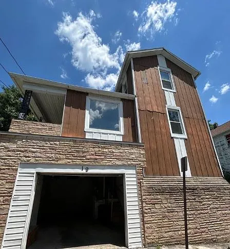 19 Bellevue St — Photo 12