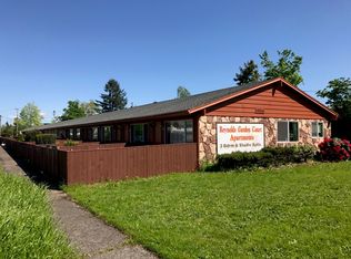 19956 NE Halsey St APT 109, Portland, OR 97230