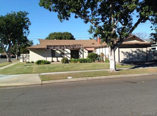1st image of 2533 E Virginia Ave